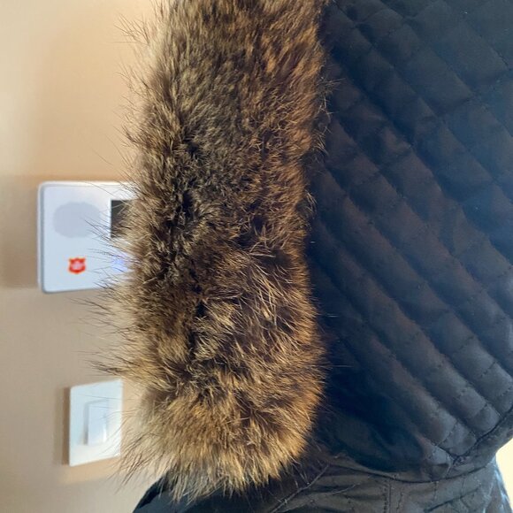 Burberry Quilted Fleece Lined Black Jacket W/Removeable Fur Hood XL - Picture 11 of 15